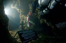 Emléktábla elhelyezése