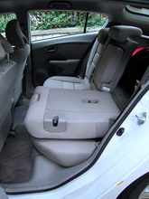 Honda Insight hátsósor