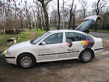 Praktikusan nyíló csomagtartó